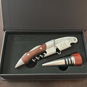 Le Creuset 2-step cork remover and stopper gift set